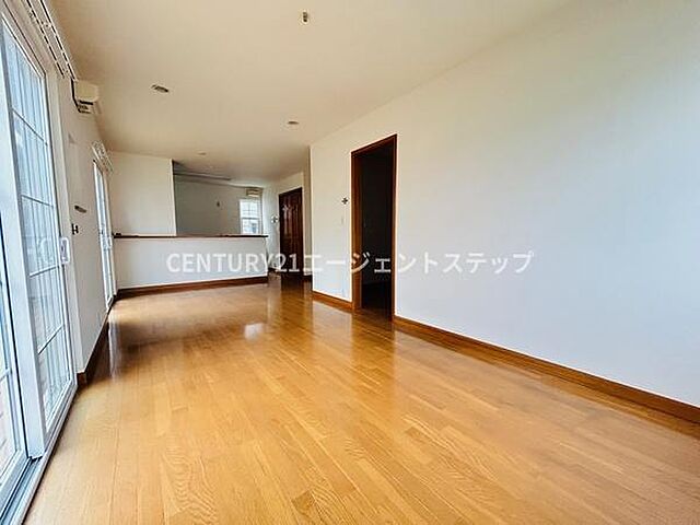 リビング/ダイニング 宮崎市大塚台西3丁目