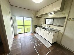 大和高田市東中　中古戸建 5DKのリビング/ダイニング