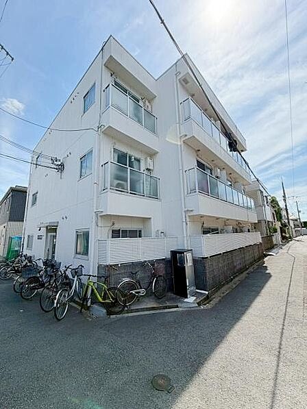 【外観】1988年10月建築、3階建2階部分