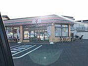 セブンイレブン守谷本町店まで782m