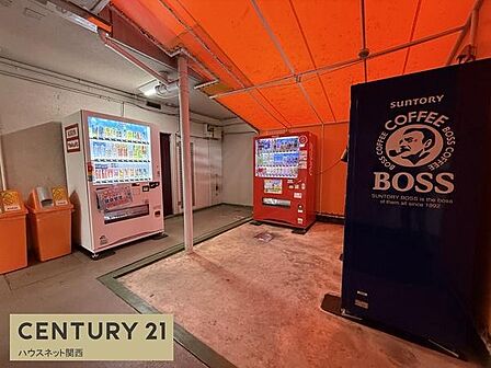 ●あると便利なベンダーコーナーマンション内に飲み物が買える自動販売機コーナー!!お出掛け前後や ふとした時に大変便利です
