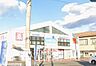 周辺：ウエルシア羽曳野島泉店まで1111m