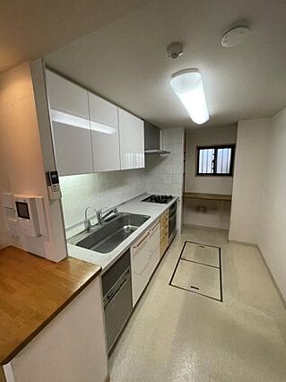 キッチンはシン...