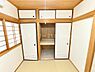 和室：収納付きの和室で、お布団や季節の物もすっきり片付きます。※画像は実際の写真にCG加工（家具や調度品の削除や合成）を加えたもので実際とは異なる場合があります。