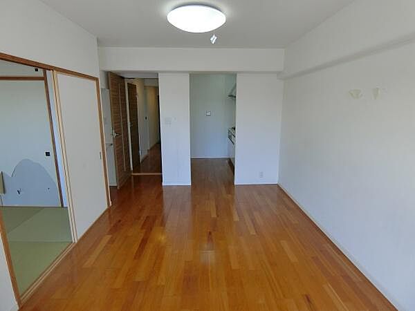リビング/ダイニングを拡大表示