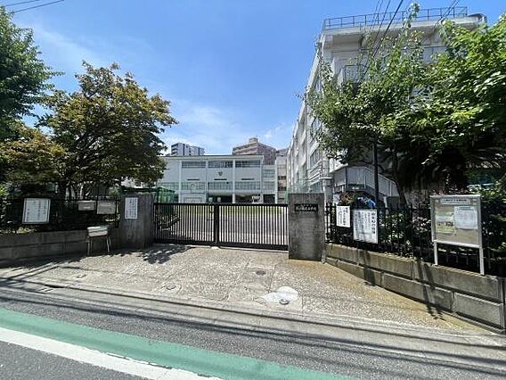荒川区立第二瑞...