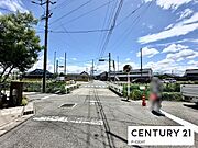 アスファルト舗装の道路です！