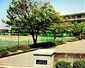 安城市立安祥中学校まで1840m、現地から1840m