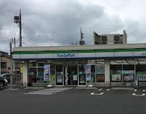 ファミリーマー...