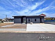 3号棟の外観が完成しました♪重厚感のある外壁カラーになっております！