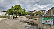 霧島市立日当山中学校まで1100m