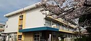 飯塚市立片島小学校まで1055m