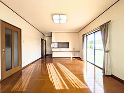 大字迫　戸建て 5LDKのリビング/ダイニング