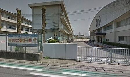 大分市立南大分中学校まで310m、大分市立南大分中学校まで310m