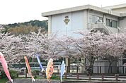 豊川市立西部中学校まで2660m