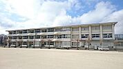 君津市立八重原中学校まで2503m