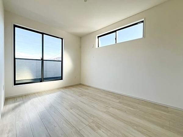 洋室を拡大表示