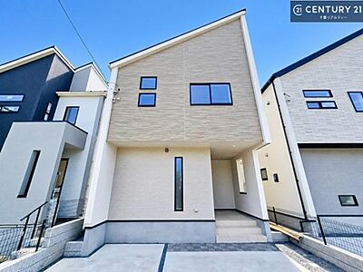 外観:建設中です!施工例のご見学できます!周辺環境や他物件もまとめてご案内可能です!不動産の事ならどんな事でもお気軽にご相談ください。 外観:建設中です!施工例のご見学できます!周辺環境や他物件もまとめてご案内可能です!不動産の事ならどんな事でもお気軽にご相談ください。