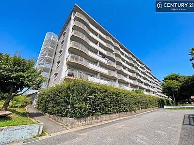 外観：リフォーム済です！連絡いただければ、ご見学ができますのでお気軽にお問い合わせください。ご要望にあわせて、希望のお家を必ず探します！
