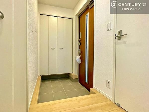 玄関を拡大表示
