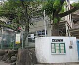 東大阪市立枚岡東小学校まで519m