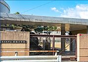 東大阪市立成和小学校まで323m