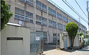 東大阪市立義務教育学校池島学園中学部まで1117m