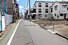 その他：周辺は静かで落ち着いた雰囲気の住宅街です。交通量も少なく、穏やかで快適にお過ごしいただけます