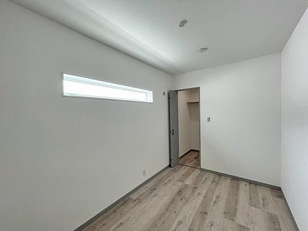 洋室を拡大表示