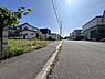 その他：商業施設も徒歩圏ながら、落ち着いた環境が魅力的な区画です。