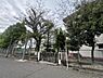 周辺：鹿児島市立伊敷中学校まで1463m、鹿児島市立伊敷中学校の校訓は「誠実・努力・創造」です。誠実な心で物事に取り組み、努力し、創造力を発揮する環境です。