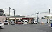 セブン-イレブン春日部中央6丁目店まで547m