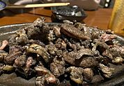 地鶏亭まで1322m、都城地区で1番好きな地鶏屋さんです。8時までのビールと地鶏のセットがお得です。