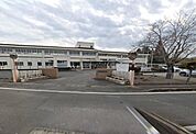 志和池中学校まで598m