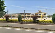 都城市立西小学校まで1908m