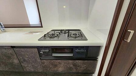 三口コンロです。