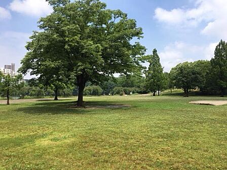 平和公園会館まで618m