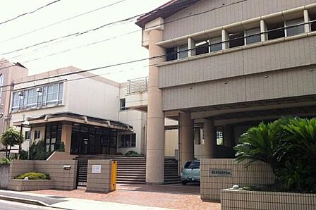 名古屋市立原中学校まで787m