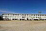 周辺：北山小学校まで695m