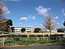 周辺：中部小学校まで680m