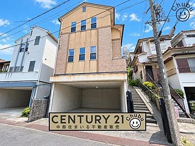 外観:東海市【名和町】4SLDKリフォーム住宅!現地案内会実施中!平日夜やお仕事終わりのご内覧も大歓迎!ご内覧は「中部住まいる不動産販売」まで、お気軽にお問い合わせください! 外観:東海市【名和町】4SLDKリフォーム住宅!現地案内会実施中!平日夜やお仕事終わりのご内覧も大歓迎!ご内覧は「中部住まいる不動産販売」まで、お気軽にお問い合わせください!