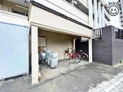 屋根付き駐輪場　雨が降っても屋根付きで安心です。