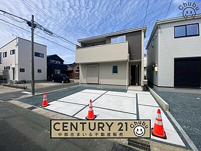 外観:豊橋市【高師町】全2棟の新築分譲住宅!いつでもご内覧可能です!平日夜やお仕事終わりのご内覧も大歓迎!ご内覧は「中部住まいる不動産販売」まで、お気軽にお問い合わせください! 外観:豊橋市【高師町】全2棟の新築分譲住宅!いつでもご内覧可能です!平日夜やお仕事終わりのご内覧も大歓迎!ご内覧は「中部住まいる不動産販売」まで、お気軽にお問い合わせください!