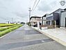 その他：接道：南東側公道約6ｍ　ぜひ現地にて、実際の建物・駐車・環境・街並み・日当たりなどなどご確認ください！平日・お仕事帰りなどいつでもご案内できますので、お問い合わせください！