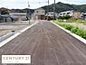 その他：現地からの眺望が広がり周囲に開放感があります。前面道路は広く見通しが良い環境です。近隣は住宅が並び穏やかな景観が魅力です。