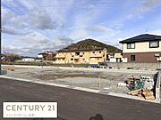 建築中の様子が確認できる物件です。