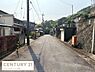 その他：前面道路はゆったりとした幅員があり車の出入りがしやすい環境です。周辺は落ち着いた住宅街で整った道路沿いの景観が魅力です。現地は日当たりも良く道路には歩行者スペースも確保されています。
