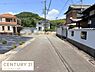 その他：前面道路が広々としており車の出入りがしやすい環境です。落ち着いた住宅街の雰囲気が感じられます。周辺は緑も多く自然を近くに感じられます。建物の外観や街並みも整っています。
