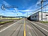 その他：北側の前面道路の写真です。