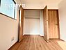 その他：(同仕様写真)洋室※モデル写真でございます。色や配置の相違がある場合がございます。